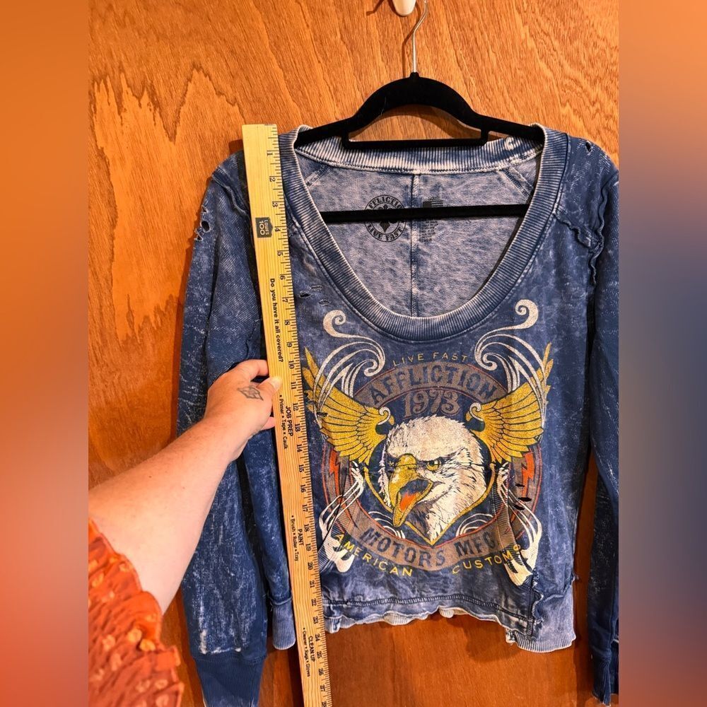 Affliction Blue Graphic top Size L - Picture 8 of 9